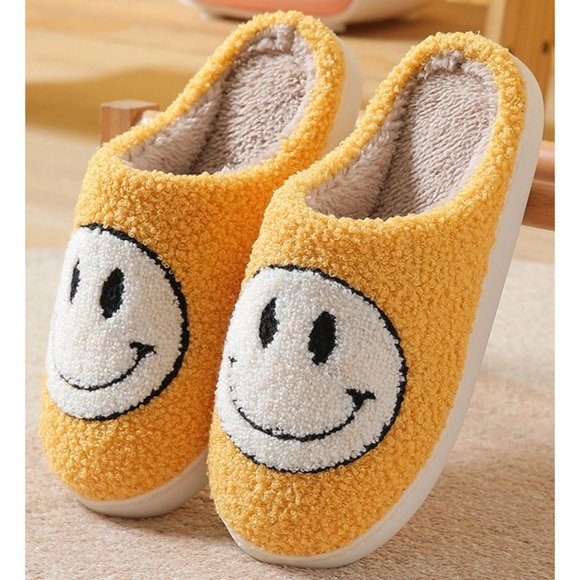 NEW Smile Smiley Happy Face CUTE Plush Soft Cozy Comfy Anti Skid Slip On Slipper - Picture 11 of 14